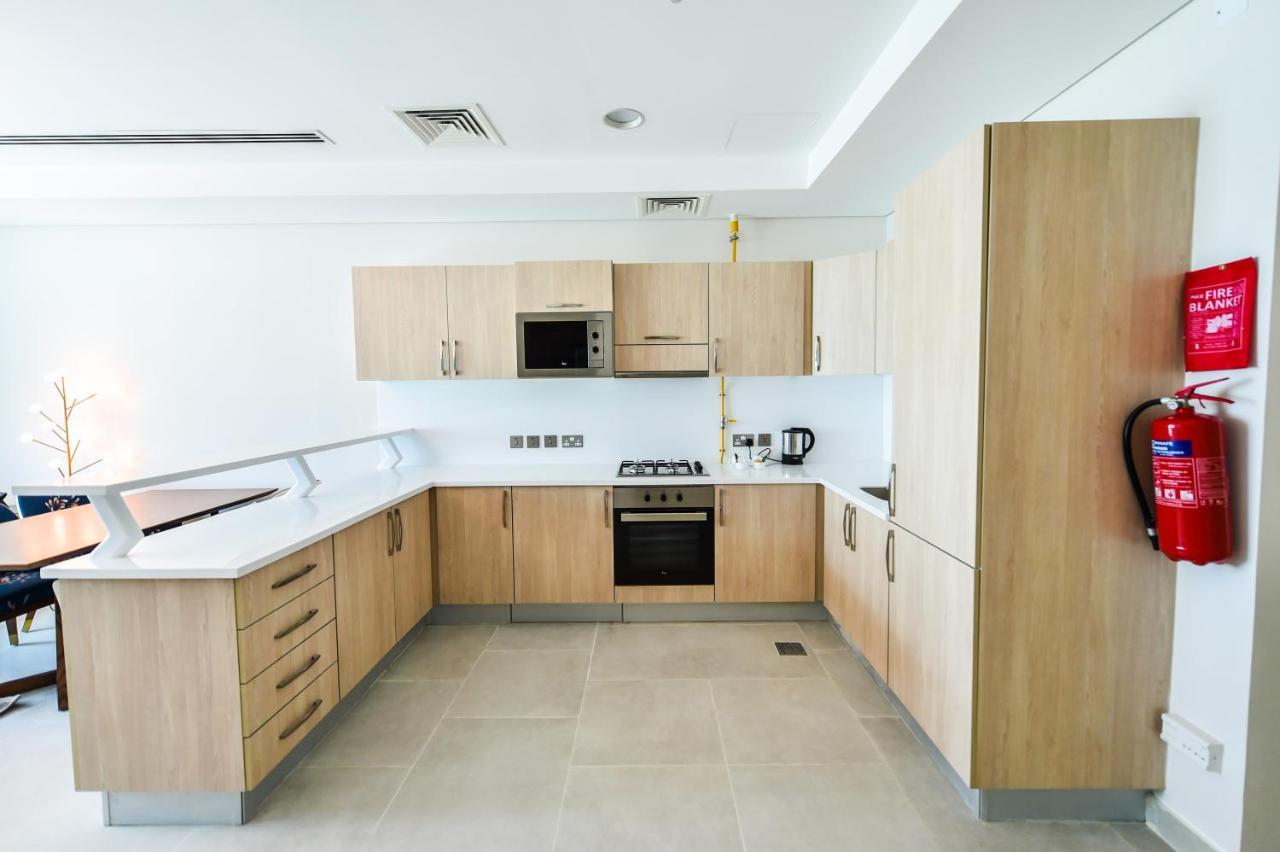 Waterfront Hotel Apartment Lusail Екстериор снимка A typical kitchen in a student residence hall
