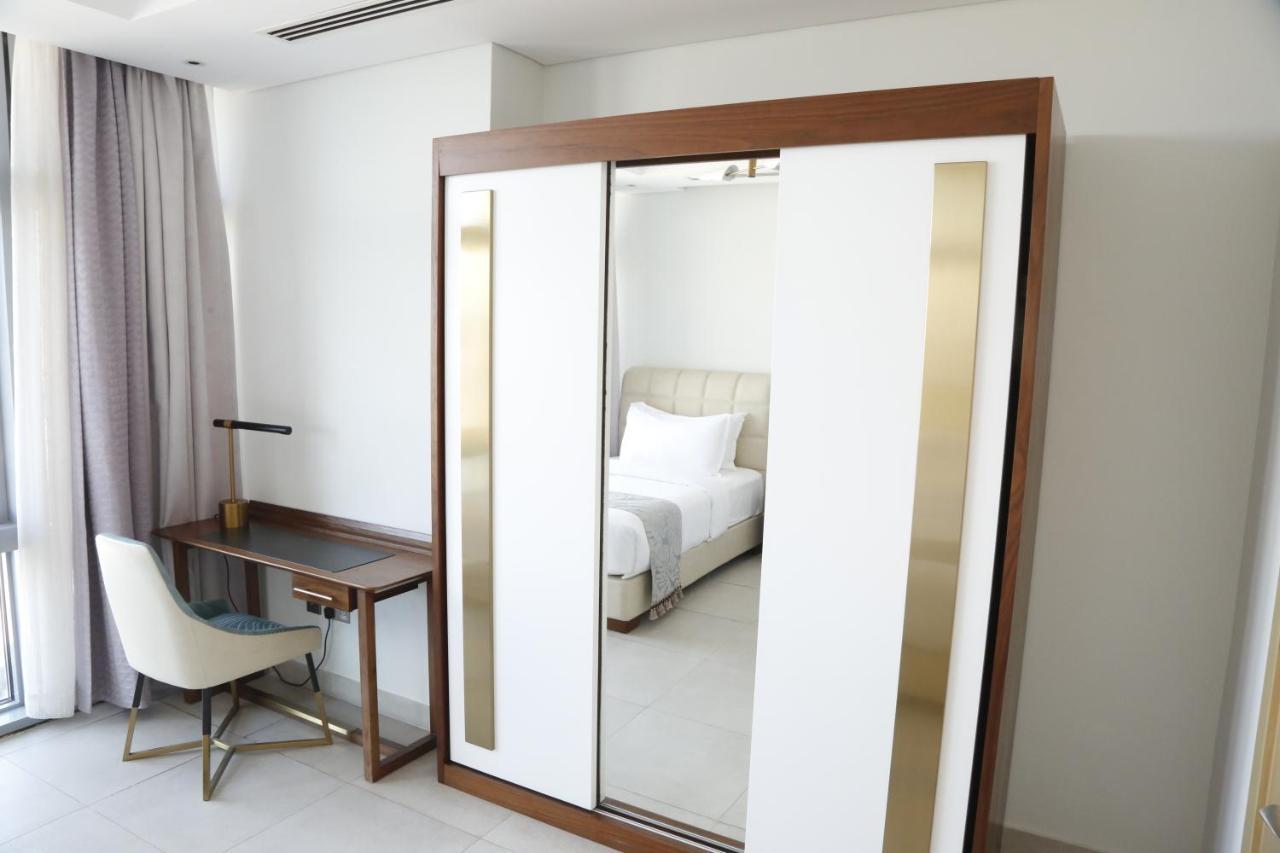 Waterfront Hotel Apartment Lusail Екстериор снимка Sliding doors